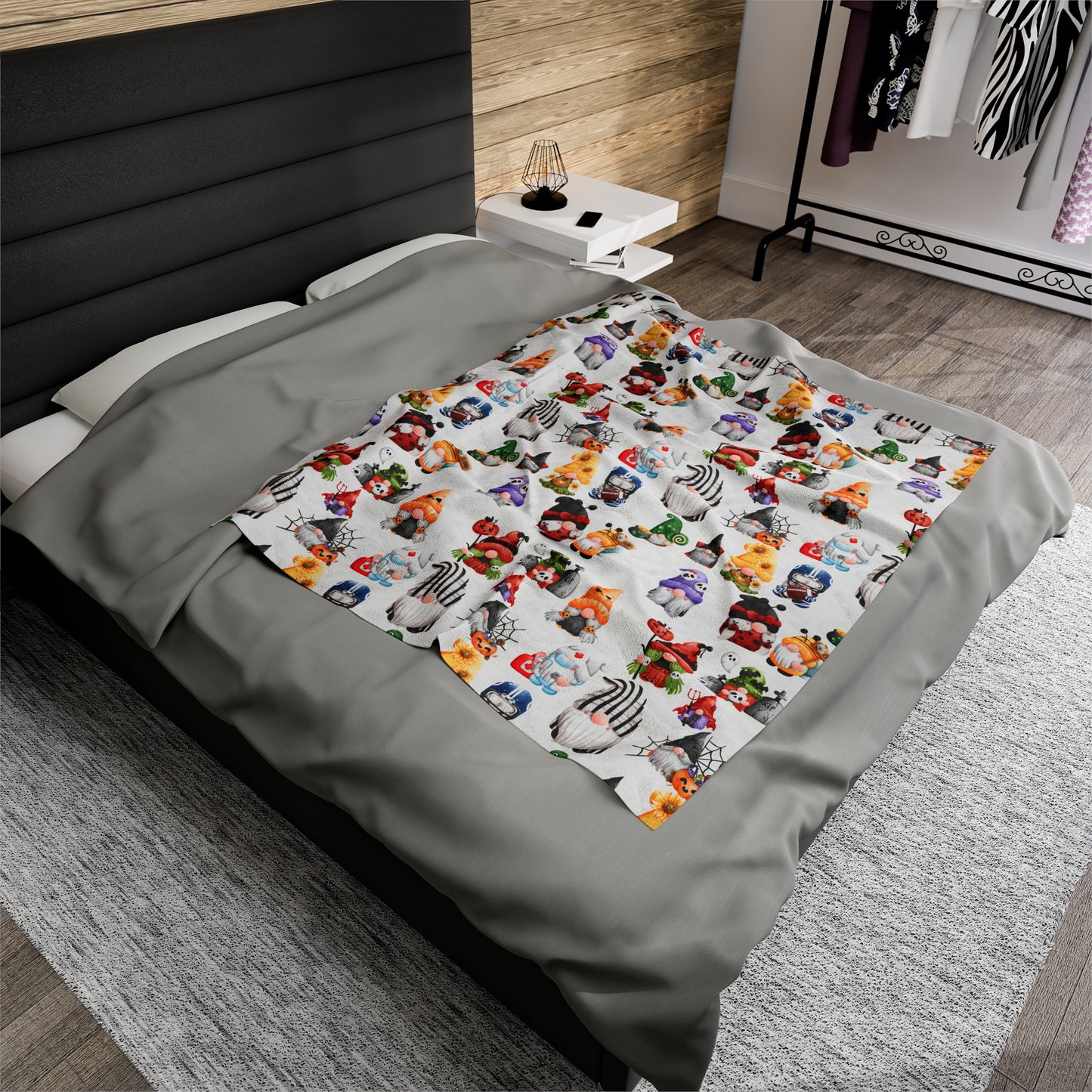 GNOMES IN HALLOWEEN Velveteen Plush Blanket